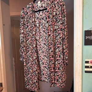 Sew In Love light weight Floral Cardigan in Pink and Black Size 3X